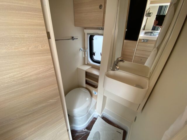 ccb04501-33e9-470d-b146-59737247d981