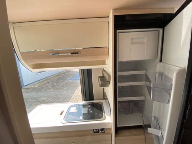 e2f10212-e09f-4ca5-b076-8fd0c41b5bde